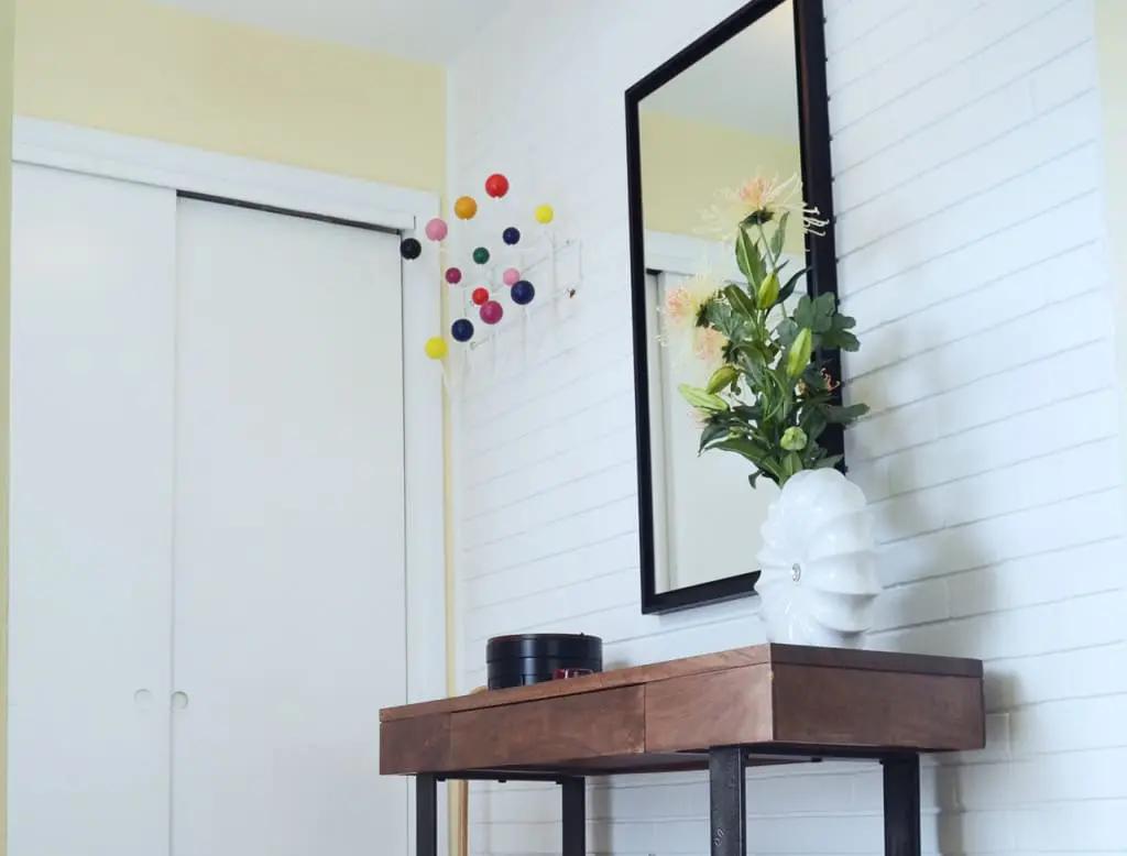 Mid-Century Modern Living Room - Pikesville