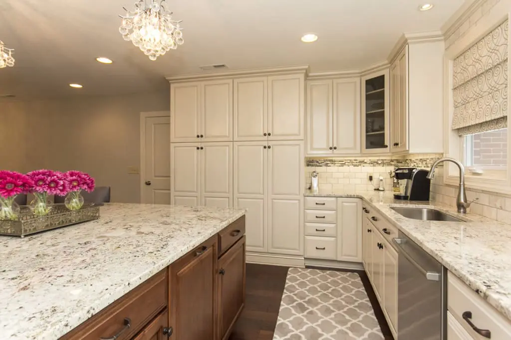 Elegant Classic Kitchen - Pikesville