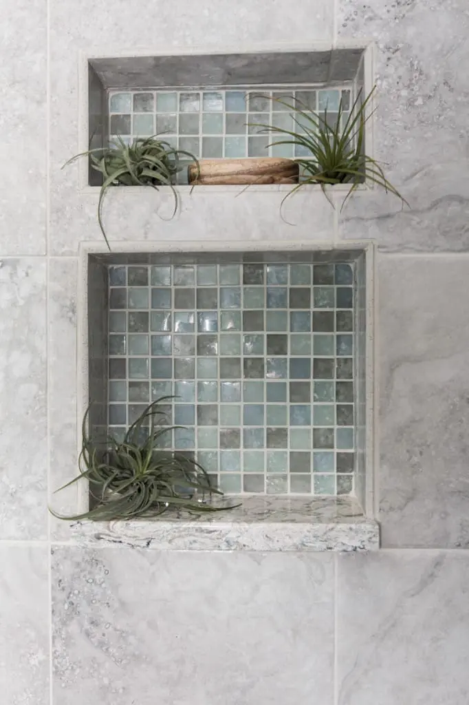 Transitional Master Bathroom - Laurel