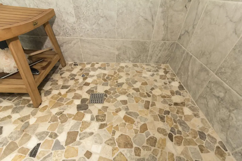 Transitional Master Bathroom - Laurel