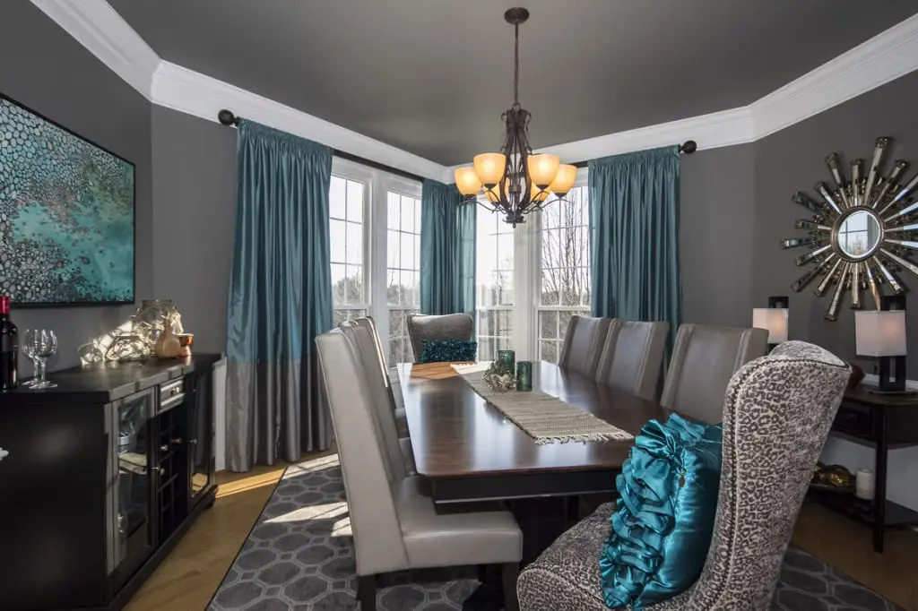 Modern Coastal Dining Room - Columbia