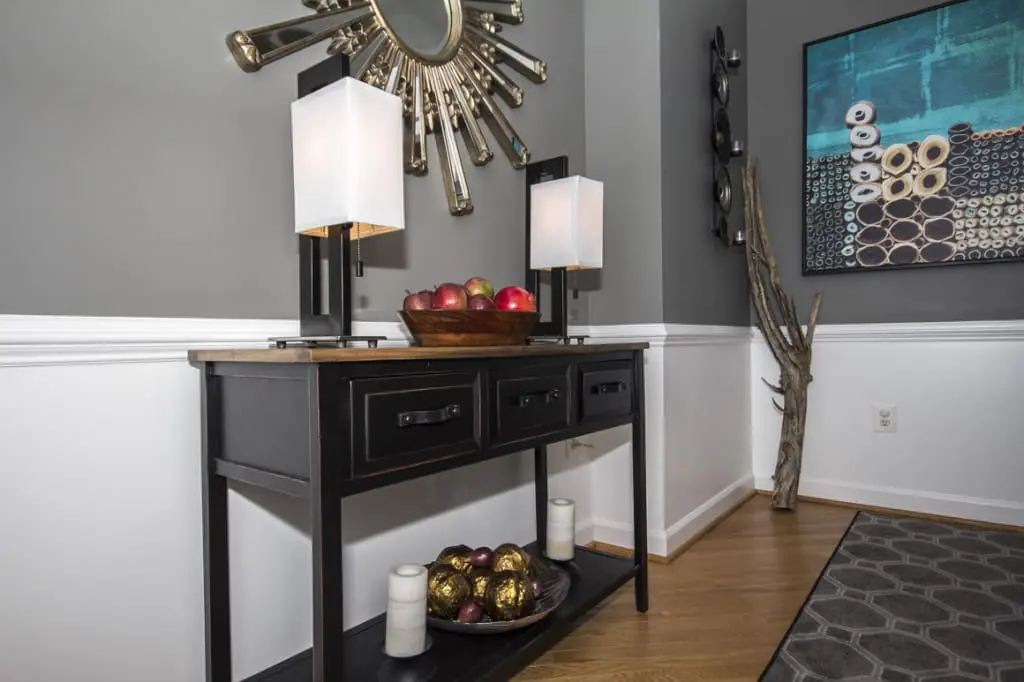 Modern Coastal Dining Room - Columbia