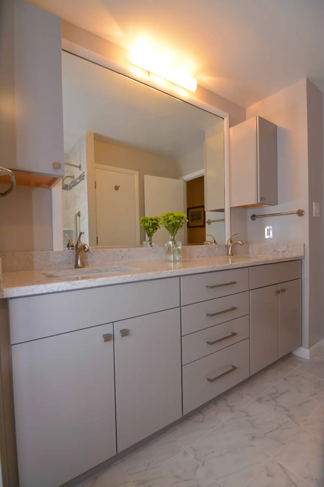 Contemporary Marble Bath - Columbia