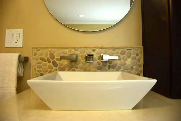 PORTFOLIO ADDITION: Organic Modern Bath