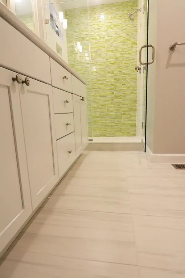 Classic Contemporary Master Bath - Columbia