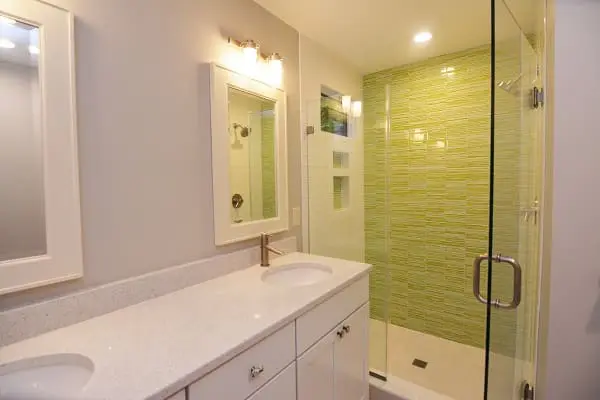 Classic Contemporary Master Bath - Columbia
