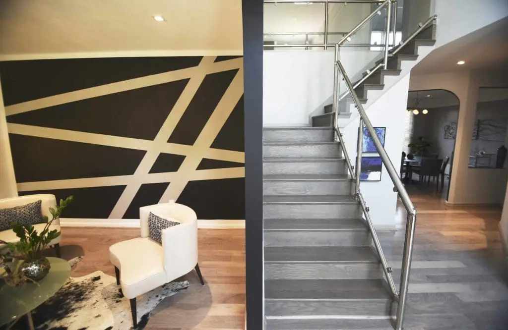 Minimalist Chic - Clarksville