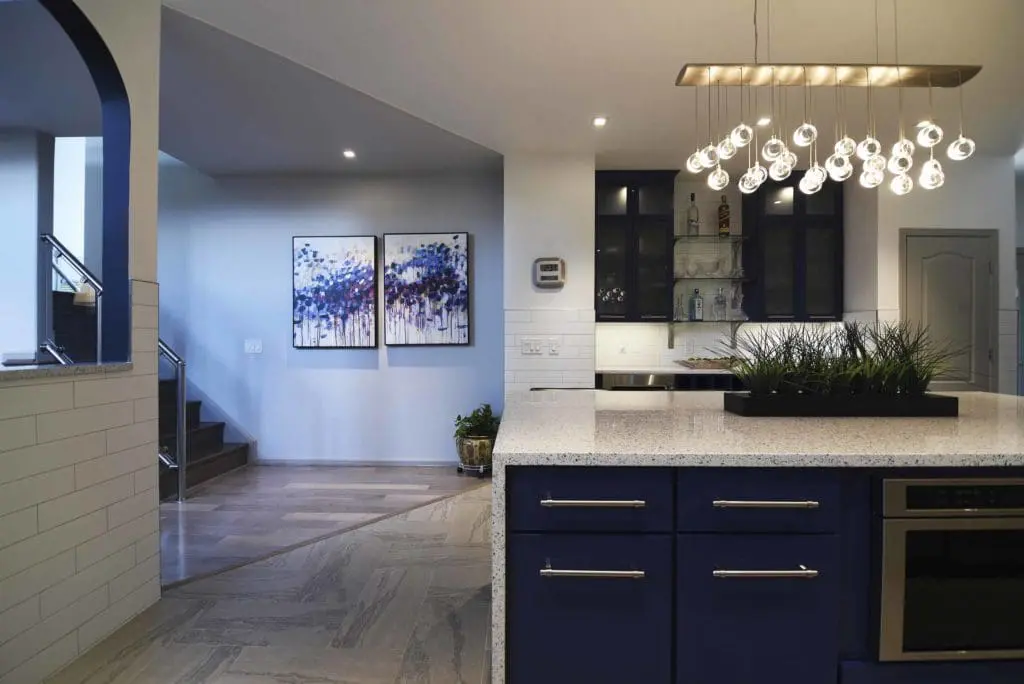 Minimalist Chic - Clarksville