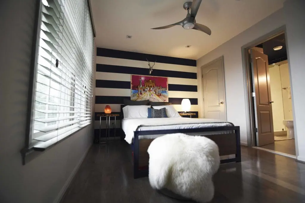 Minimalist Chic - Clarksville