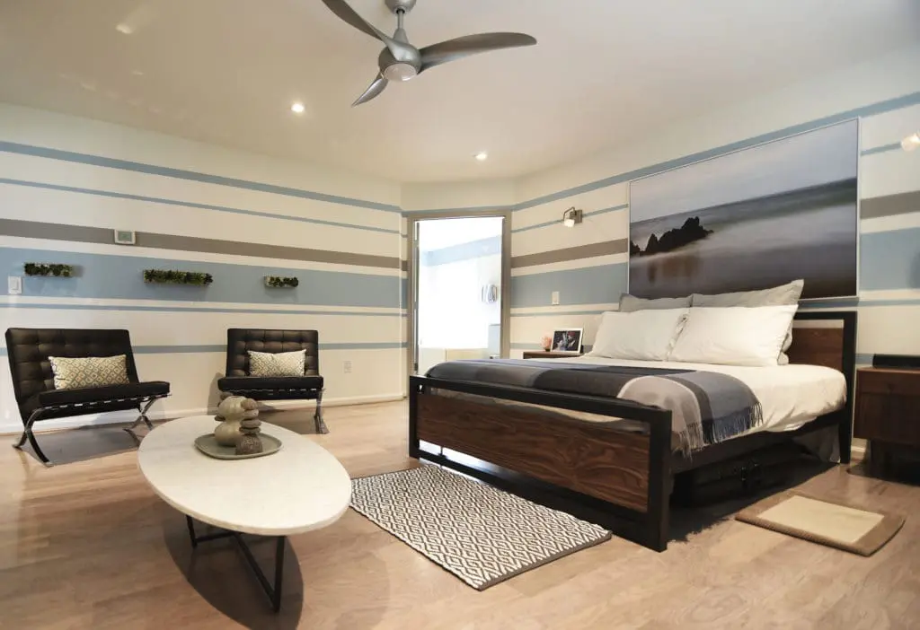 Minimalist Chic - Clarksville