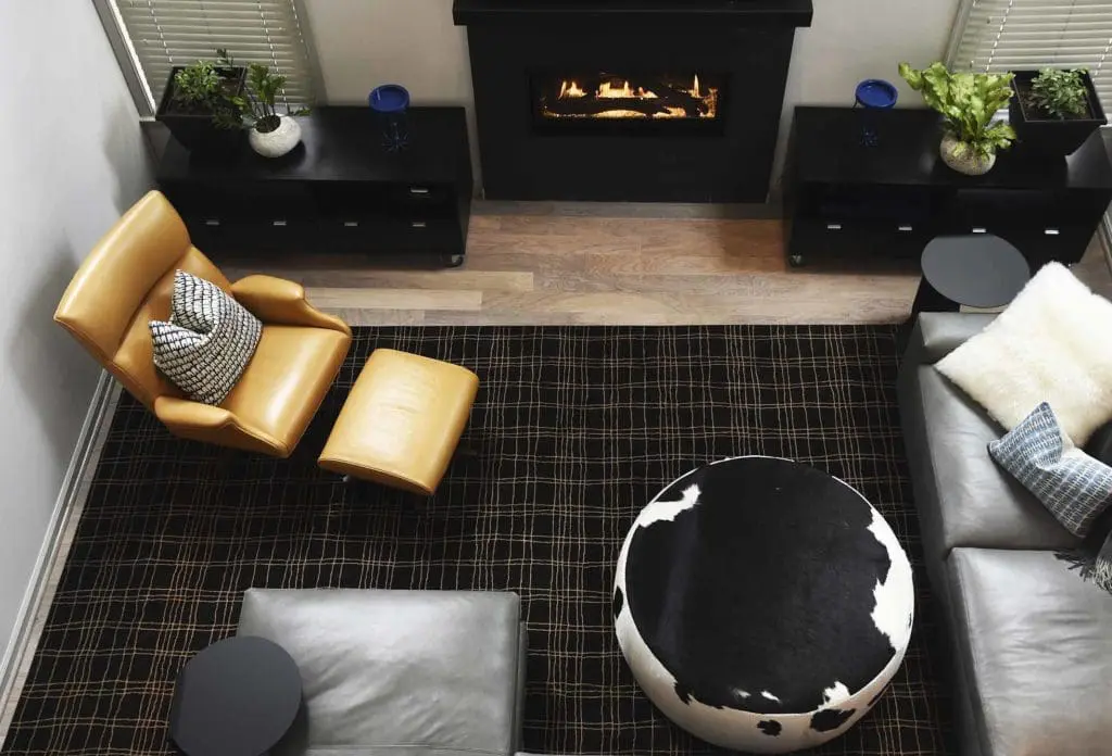 Minimalist Chic - Clarksville
