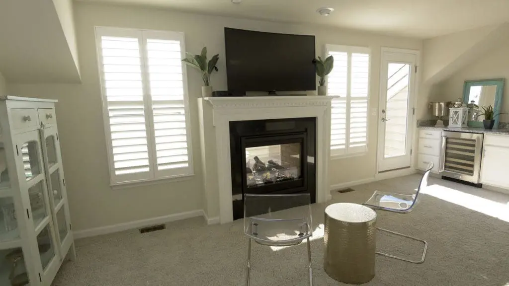 Modern and Industrial Townhome – Laurel
