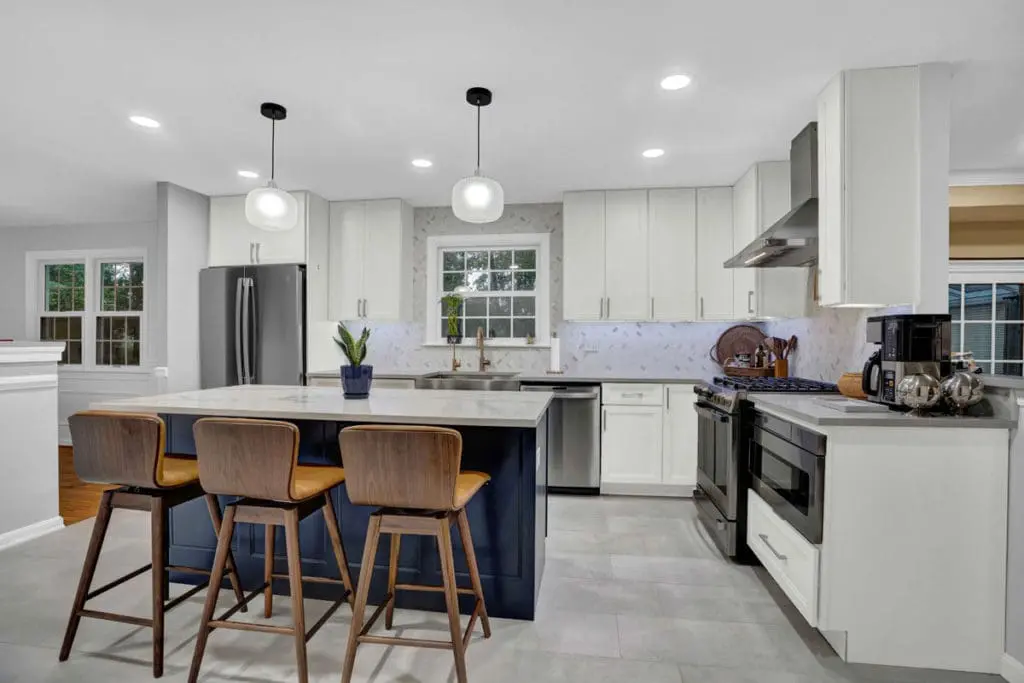Bright Kitchen with a Navy Island - Ellicott City