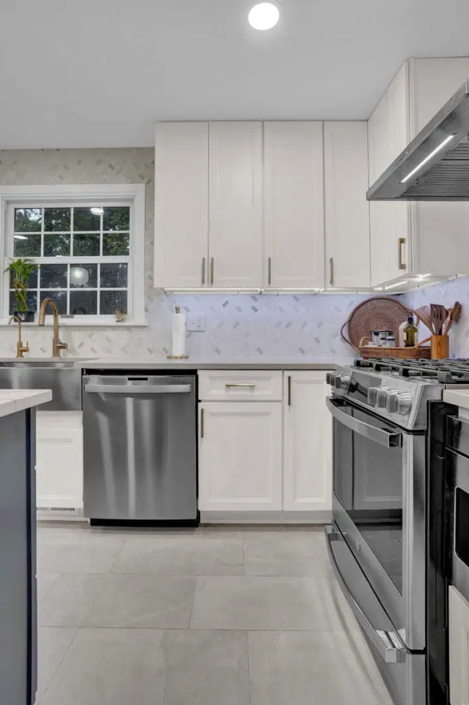 Bright Kitchen