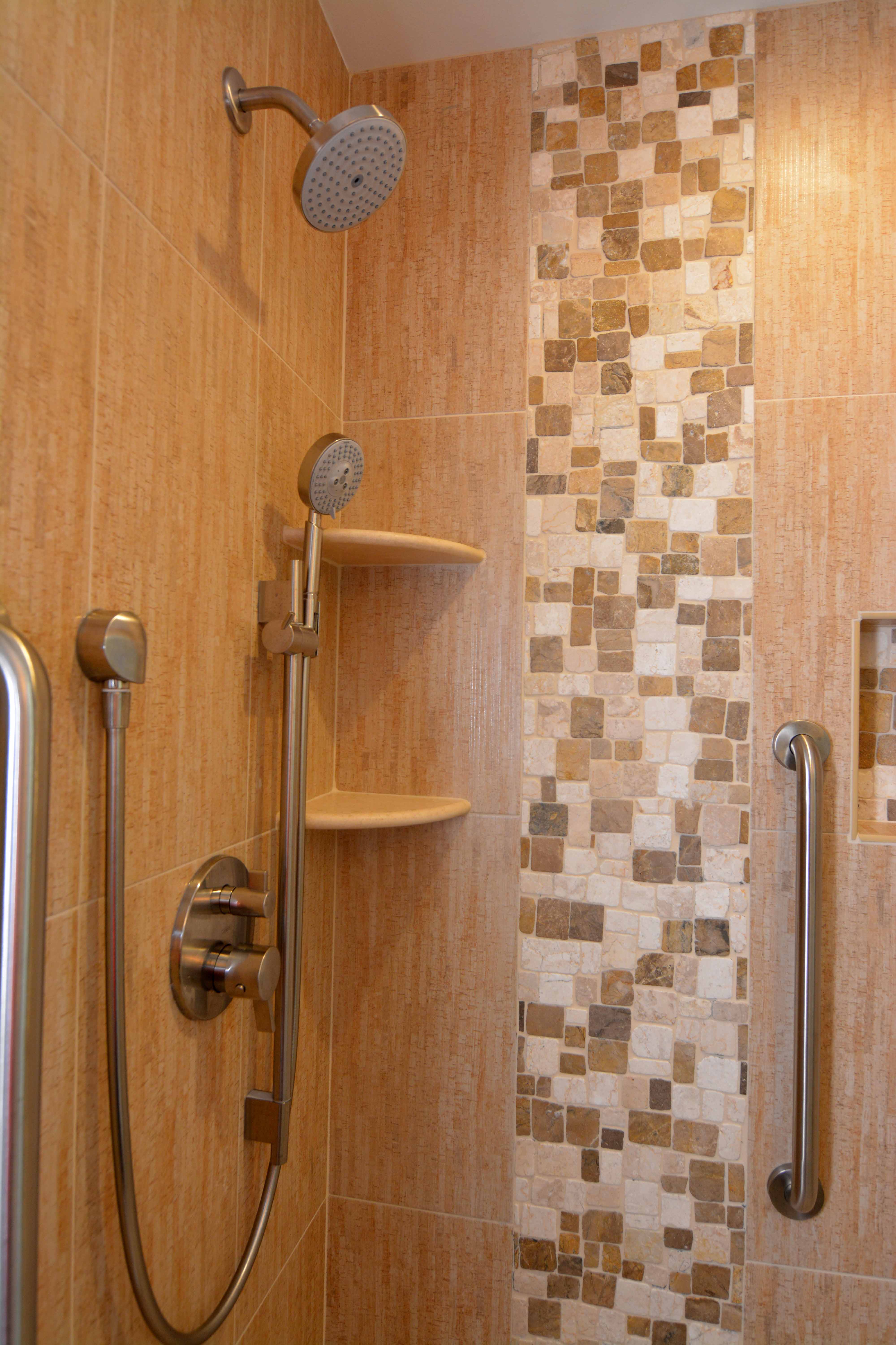 Earthy Master Bath - Columbia